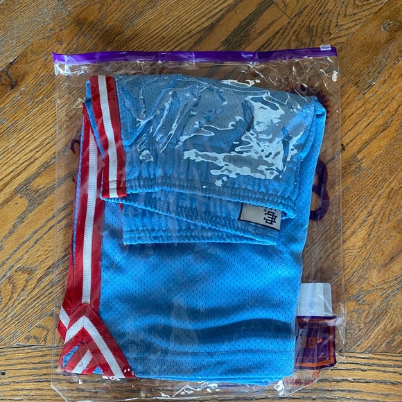 Eric Emanuel Basic Short - Carolina Blue and Red - Picture 3 of 4